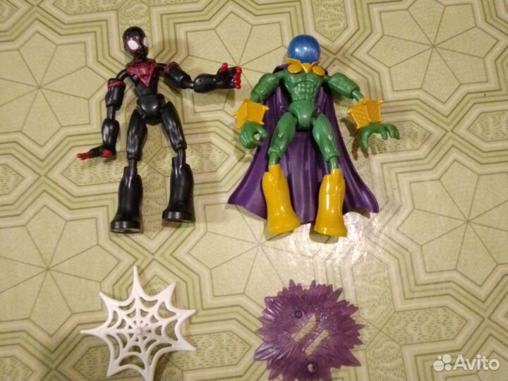 Человек паук и Мистерио фигурки