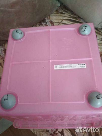 Контейнер пласт 40-40-30 колеса Икеа сотоян нового