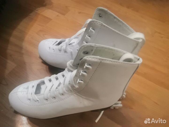 Коньки фигурные женские 37