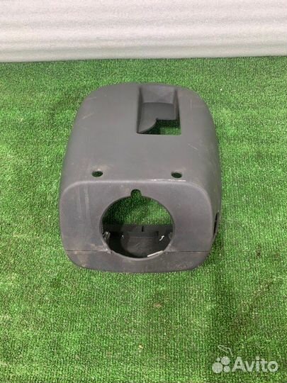 Кожух рулевой колонки Renault Logan седан 1.6