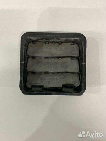 Решетка вентиляционная левая Chery Tiggo 4 Pro