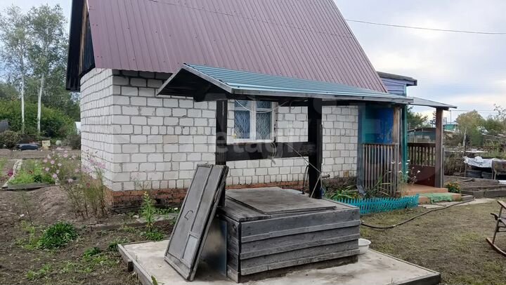 Дача 60 м² на участке 10 сот.