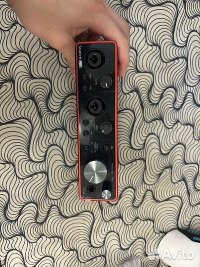Звуковая карта focusrite scarlett 2i2 3rd Gen