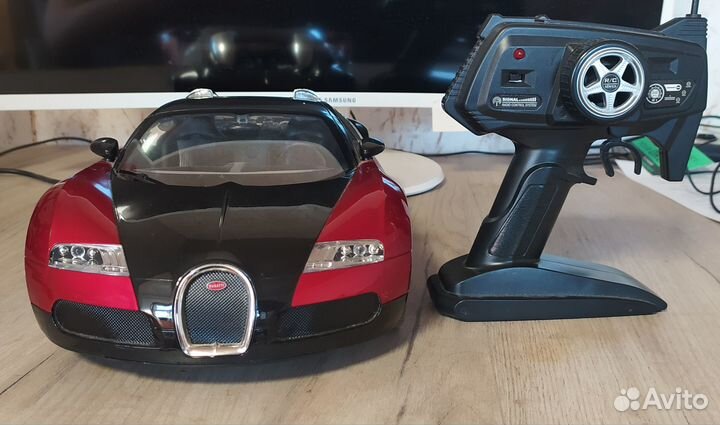 Машина на радиоуправлении Bugatti veyron
