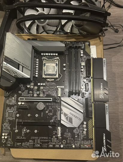 I711700f + Z590 gigabyte gaming plus + DDR4