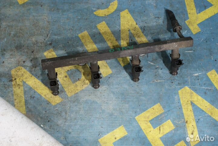 Топливная рампа форсунка Chevrolet Aveo T200