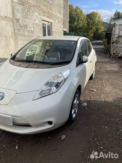 Nissan Leaf, 2012