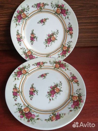 Тарелки колкий пластик