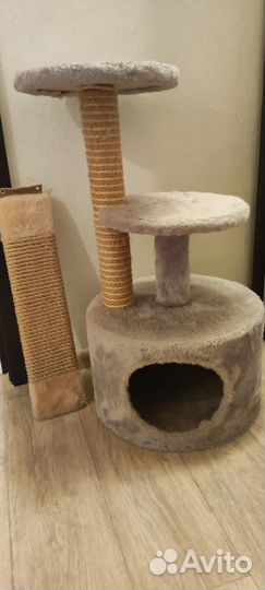 Кошачий домик с когтеточкой