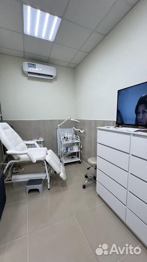 Рабочее место мастера маникюра и педикюра