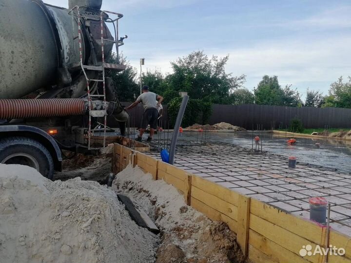 Доставка бетона миксером бетононасос