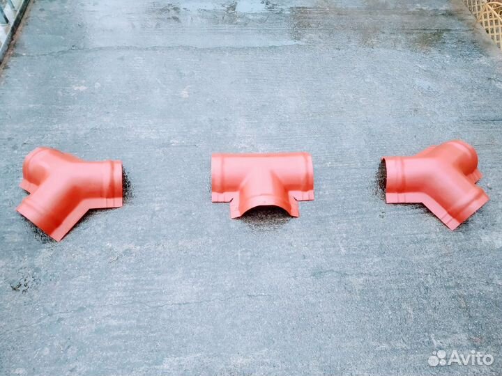 У- и Т-образный полукруглый коньковый элемент