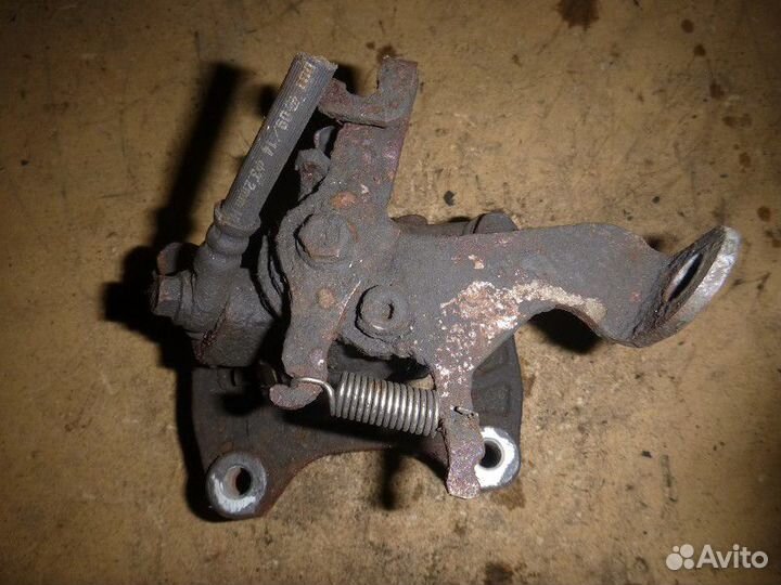 Суппорт задний левый mazda CX 5 2012-2017