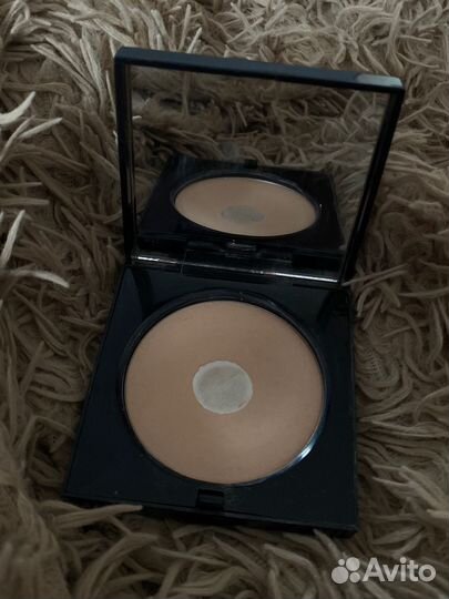 Bobbi brown пудра