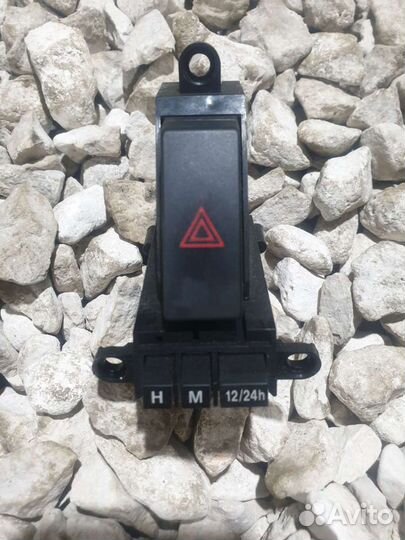 Кнопка аварийки Mazda 3 BL