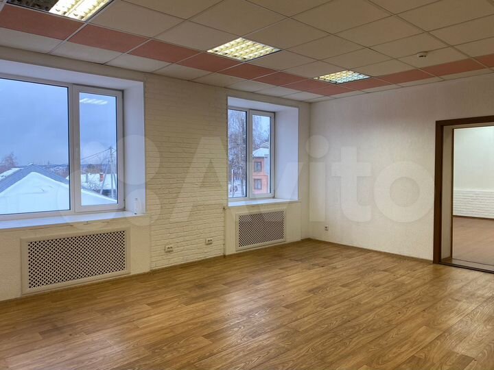 Сдам офис в БЦ Чайка