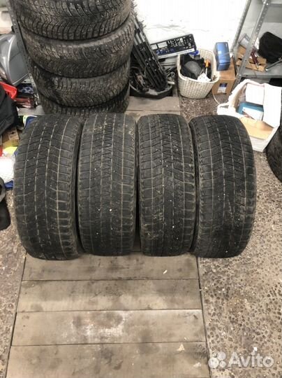 Bridgestone Blizzak DM-V1 235/55 R18