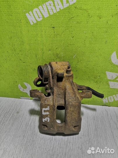 Суппорт задний правый Фольксваген Пассат Б3