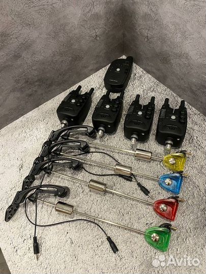 Комплект сигнализаторы поклевки с пейджером и свингеры