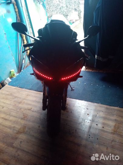 Мотоцикл ямаха р1