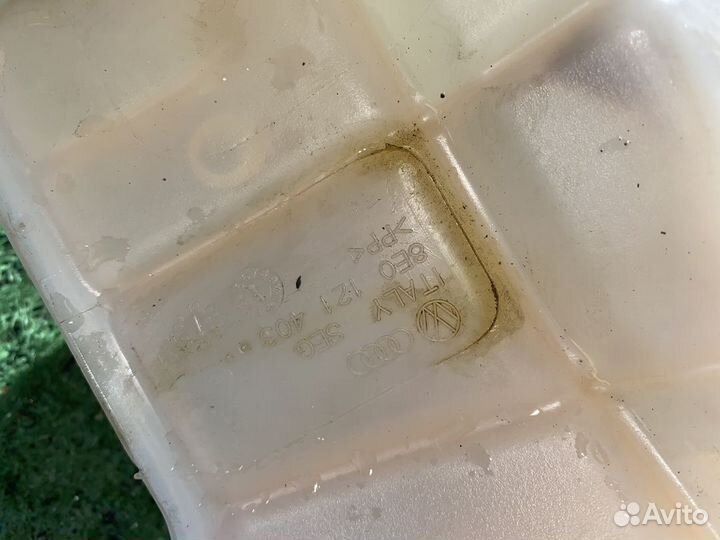 Бачок расширительный Audi A4 B7 8ED 8E0121403