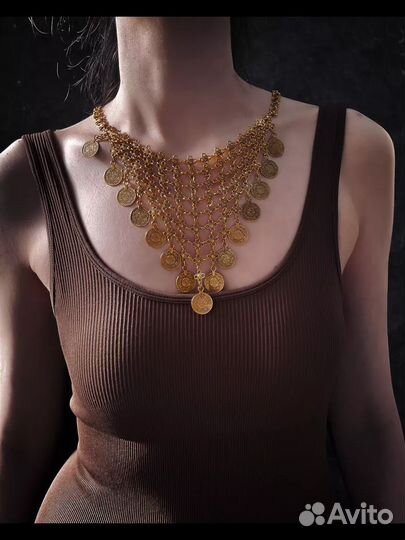 Колье из бижутерного сплава