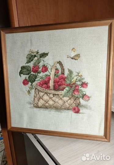 Картина вышитая крестиком 