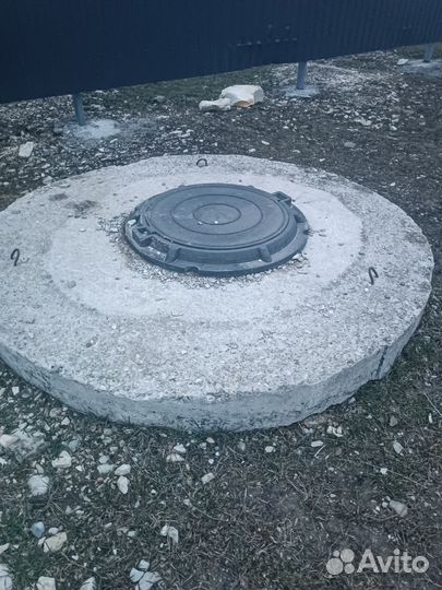 Бетонная крышка колодца 1500мм