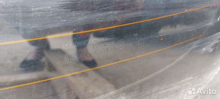 Стекло заднее Mazda 3 BK с подогревом