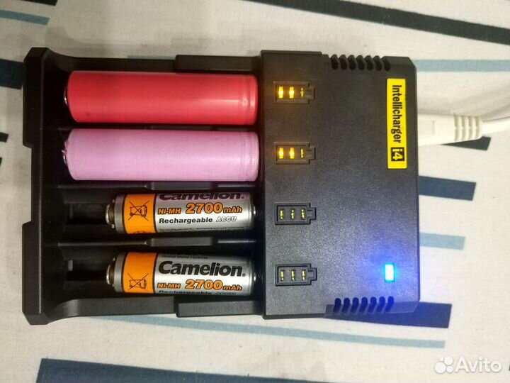 Интеллектуальное зарядное устройство NiteCore Inte