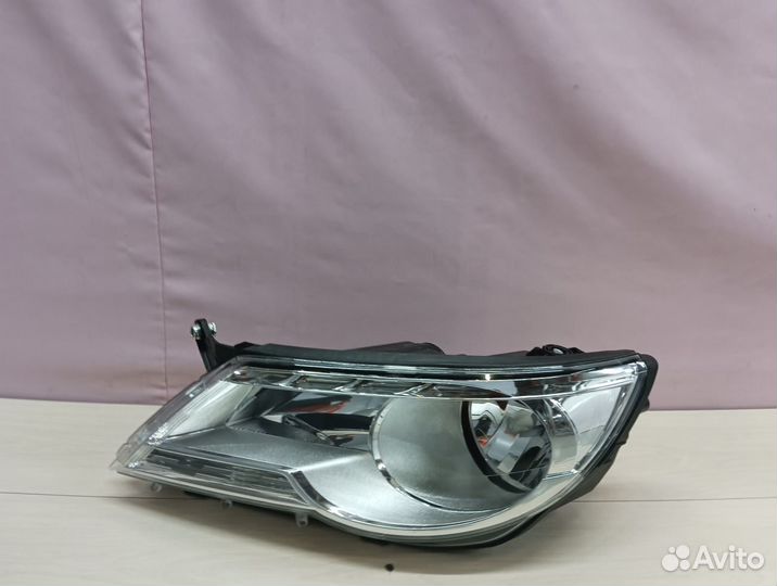 Фара левая Volkswagen Tiguan 1 2007-2016