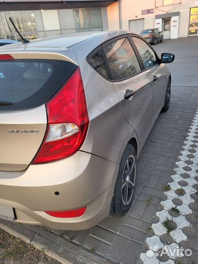 Hyundai Solaris 1.6 AT, 2012, 57 500 км