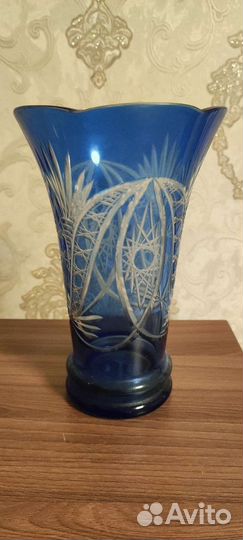 Хрустальная ваза