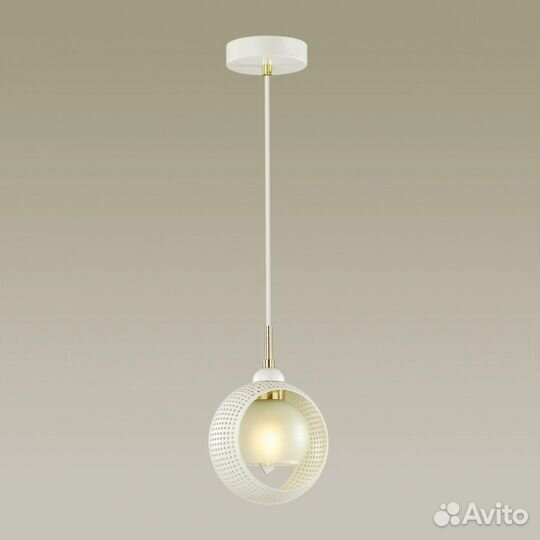 Люстра подвесная на кухню модерн