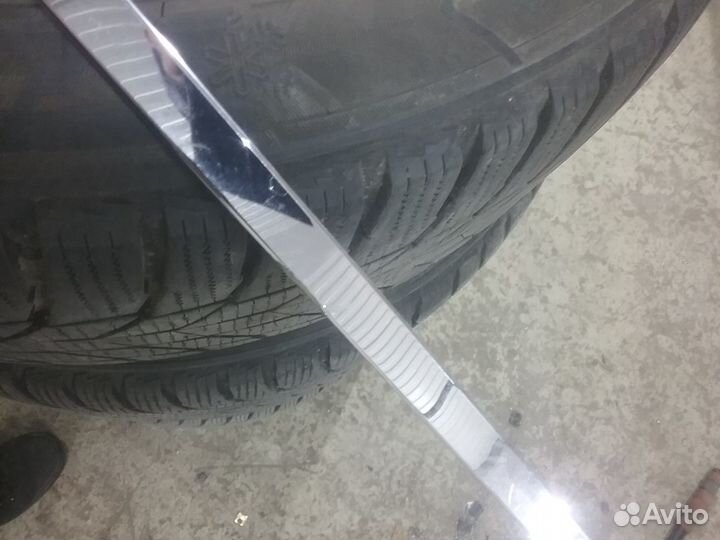 Мерседес 221 молдинг на багажник