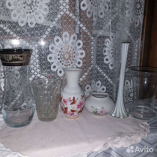 Вазы для цветов хрусталь,цветное стекло