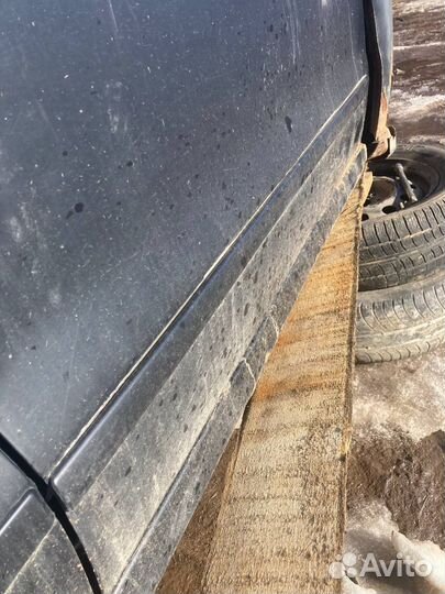 Молдниги дверей mitsubishi galant 8