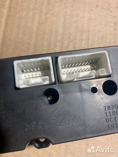 Блок управления климатом Mitsubishi Pajero Sport 2