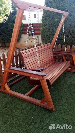 Садовые качели из дерева