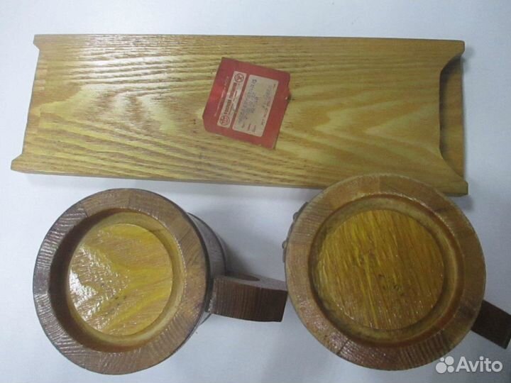 Кружки из дуба на подставке