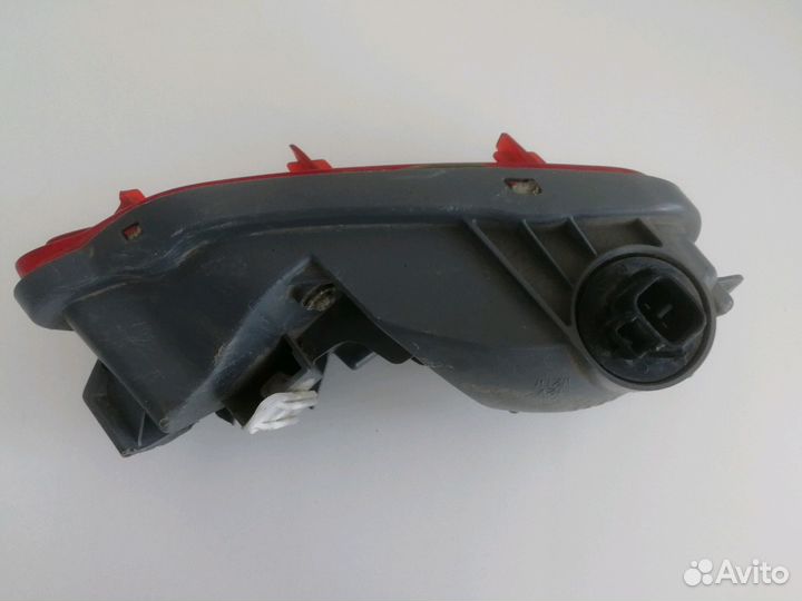 Фонарь правый в задний бампер Рав4 (4пок)