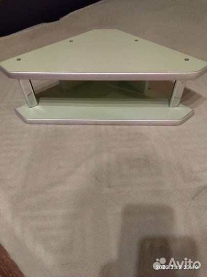 Полочка угловая