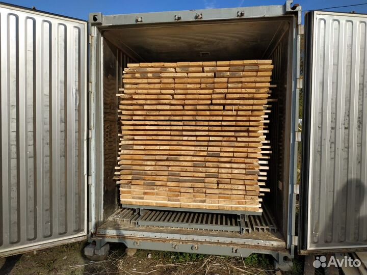 Продаем пиломатериал 4м-13000 6м-14000