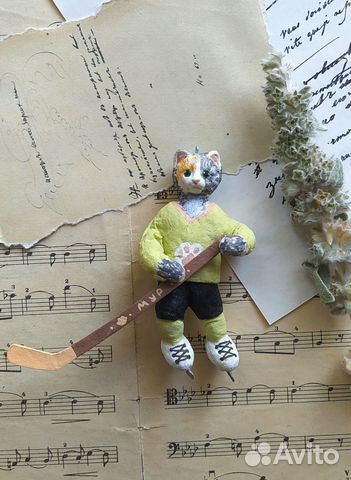 Ватная игрушка кот - хоккеист