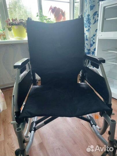 Инвалидная коляска