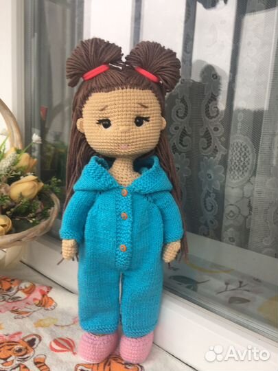 Кукла вязаная