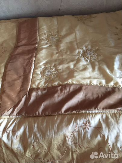 Покрывало новое на кровать. Размер Евро