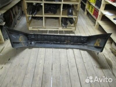 Бампер задний Volkswagen Passat B4 1993-1997