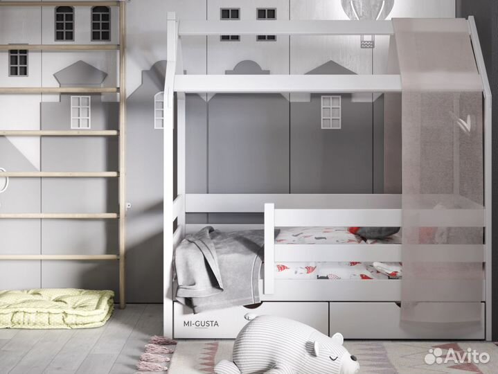 Детская кровать домик