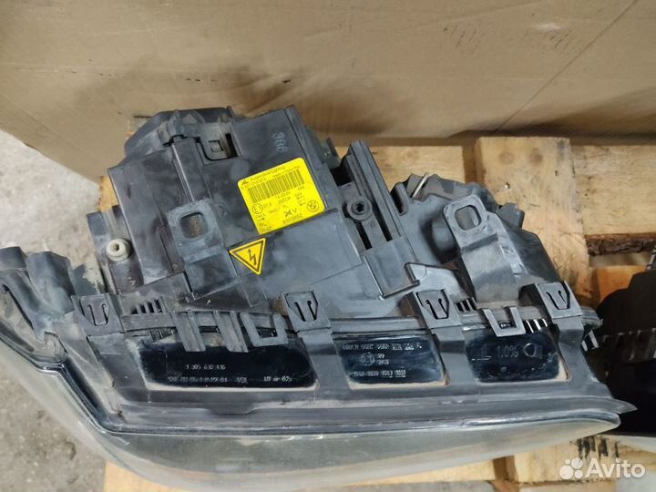 Фары BMW X3 E83 ксенон